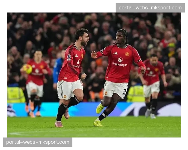 点球！B费主罚命中，曼联在比赛第85分钟扳平比分